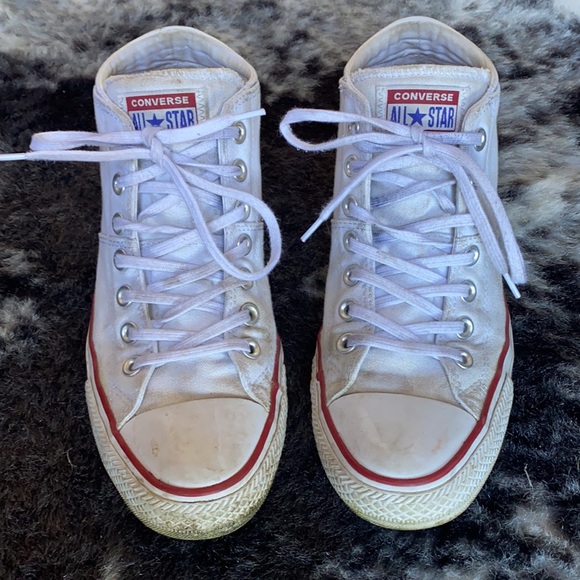 White converse - Picture 2 of 7